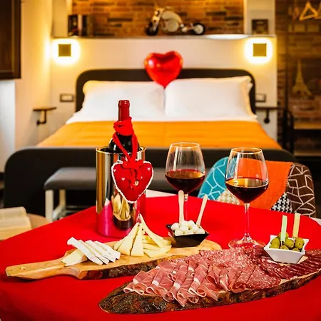 Monsuite Relais - Industrial Guest house